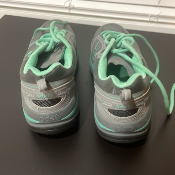 Womens 10 XW Gravity Defyer Athletic Shoes - Picture 3 of 12